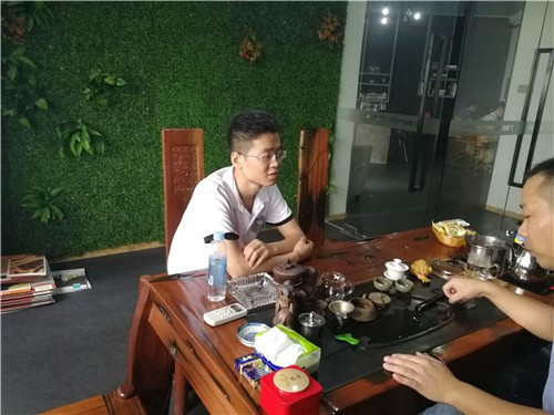 燦源裝飾交流會經(jīng)理洽談圖 燦源裝飾交流會經(jīng)理洽談圖