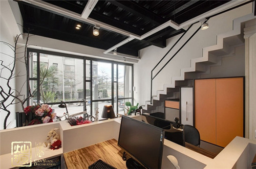 南寧辦公室裝修-loft風格 南寧辦公室裝修-loft風格