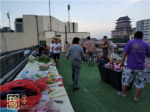 南寧裝飾公司-燦源裝飾員工生日party 南寧裝飾公司-燦源裝飾員工生日party