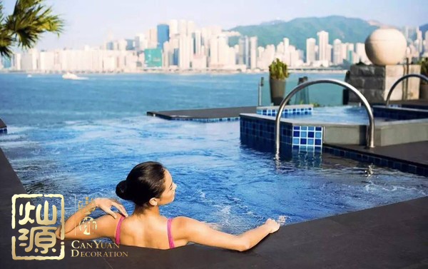 全球首個(gè)無(wú)邊泳池即將開(kāi)建 屋頂泳池或?qū)⒊蔀槁玫晷聦? /> 
</p>
<p style=