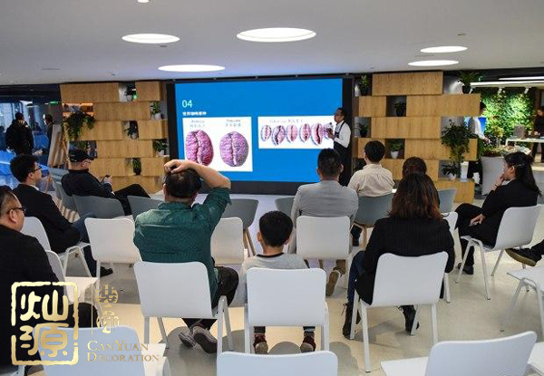 蔚來(lái)汽車(chē)莊莉離職 可惜了蔚來(lái)汽車(chē)那么舒適的辦公室裝修環(huán)境