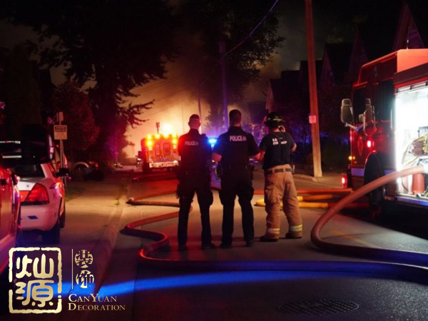 英國(guó)倫敦發(fā)生爆炸 探究英國(guó)倫敦發(fā)生爆炸的原因及現(xiàn)場(chǎng)照片