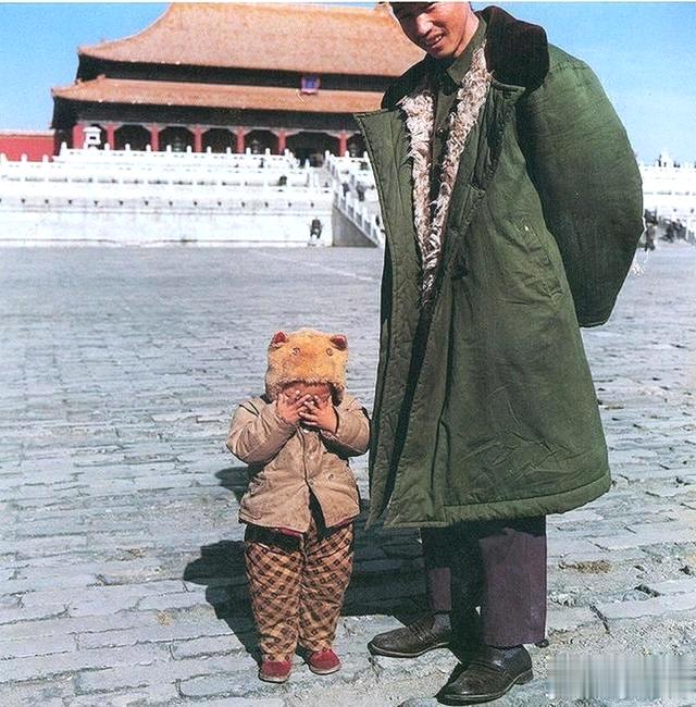 時(shí)代見(jiàn)證|孩子，這是爸媽以前生活的樣子