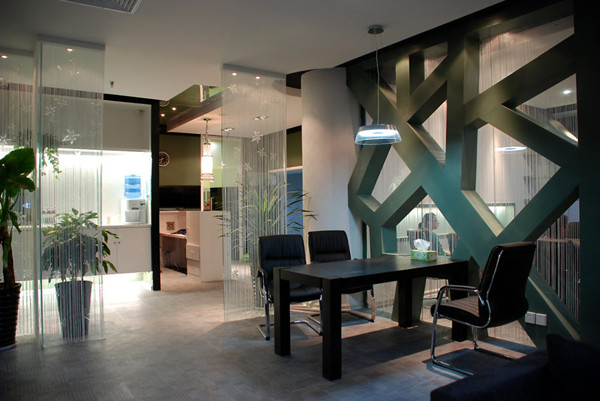 南寧豪華的辦公室裝修應(yīng)這樣，莫用錢砸出來土氣感