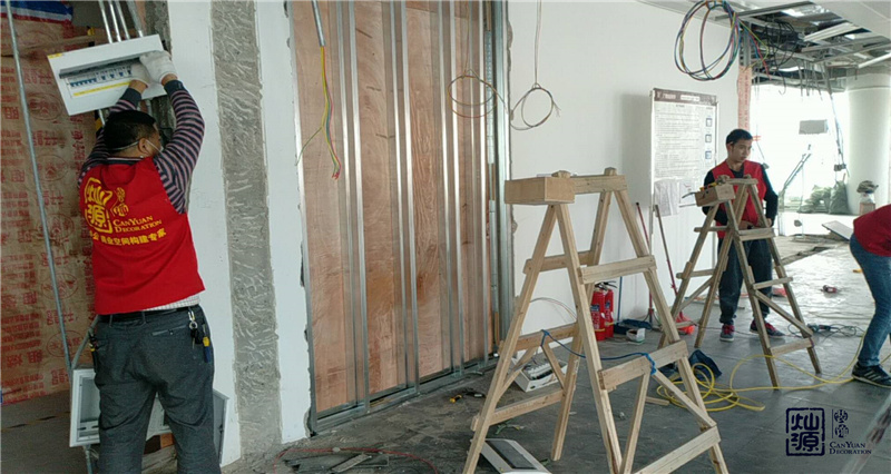 距離不僅產(chǎn)生美，還有安全！——辦公室裝修電路施工要點