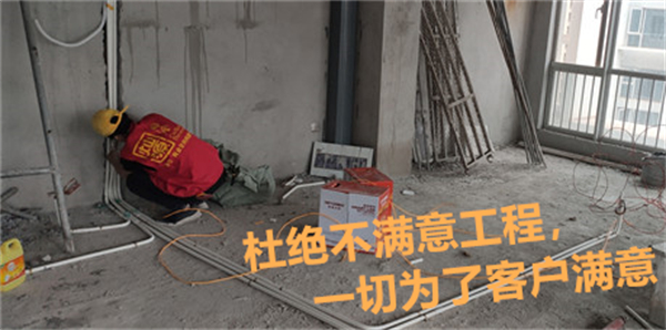 “聽說隔壁生意火爆的餐廳設(shè)計裝修當初是你們做的？”——李總開門見山